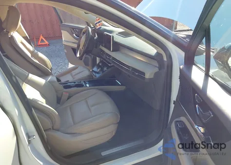 2020 Lincoln Corsair Standard z USA, uszkodzony, nr VIN 5LMCJ1D92LUL29734